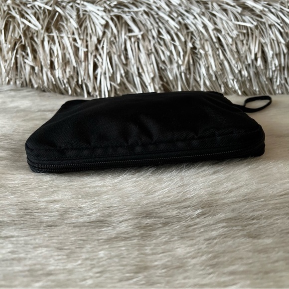 VERA BRADLEY Portable Black Zip Wristlet Baby Changing Pad Wipe Diaper Holder - Picture 10 of 15